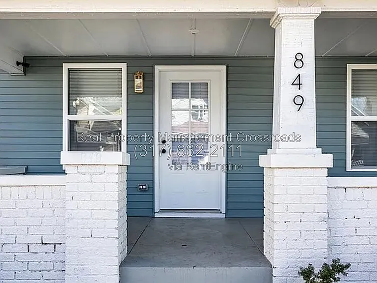 849 N Oakland Ave — Photo 2