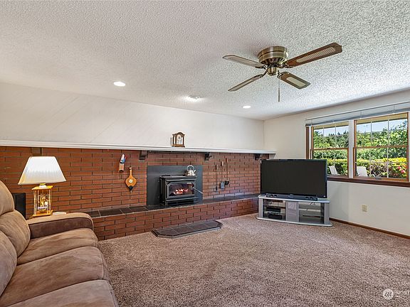 5th image of 12017 81st Avenue E
