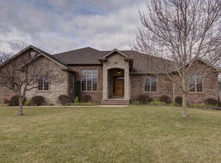 711 E Stone Ridge Dr, Ozark, MO 65721