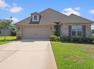 905 Charleston Loop, Fairhope, AL 36532