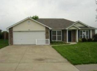 414 Rachael Cir, Raymore, MO 64083