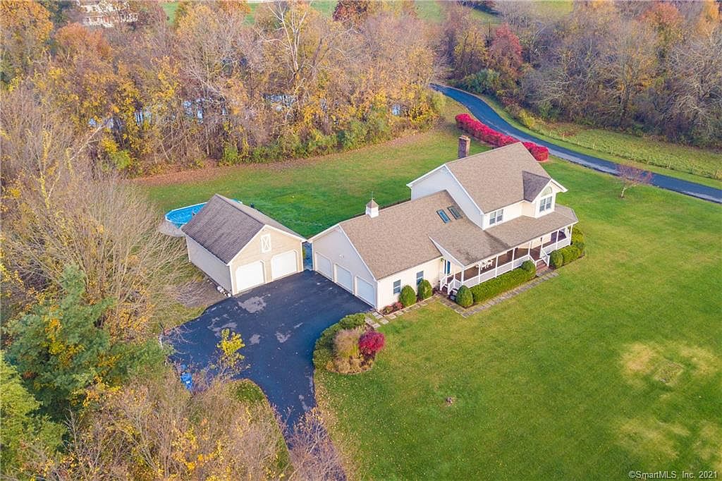 4 Beaver Pond Ln, Bridgewater, CT 06752 Zillow