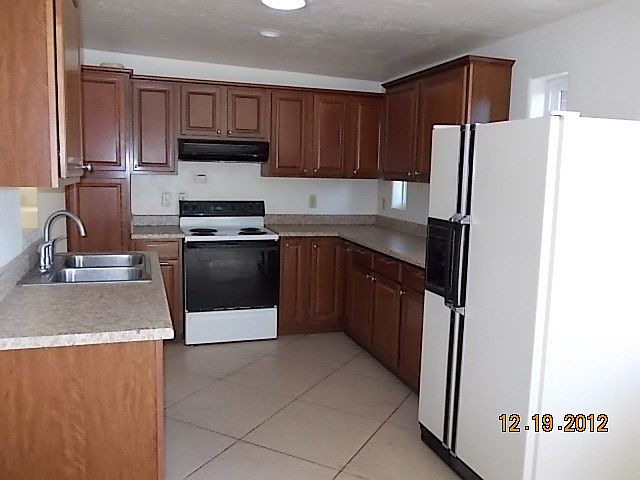 2nd image of 2132 E Balsam Cir