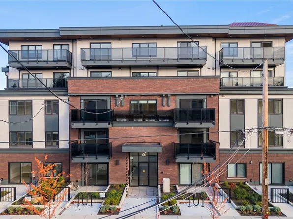 45 Haliburton St #505, Nanaimo, BC V9R 4V6