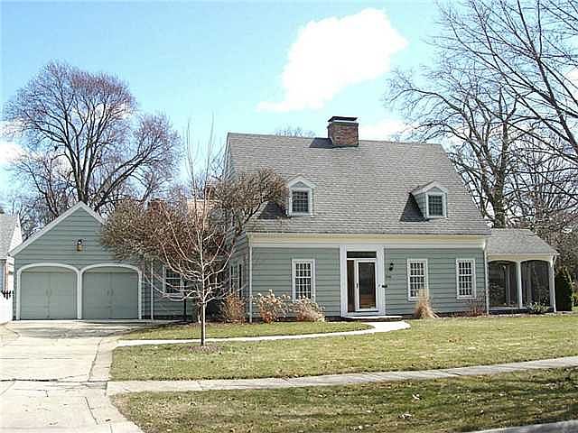 1st image of 2546 Densmore Dr