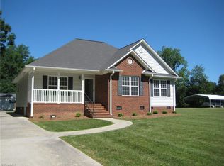 2535 Rowe Rd, Lexington, NC 27295