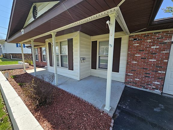 3rd image of 57 Cherry Dr
