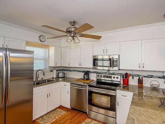 3rd image of 3222 E Beach Dr