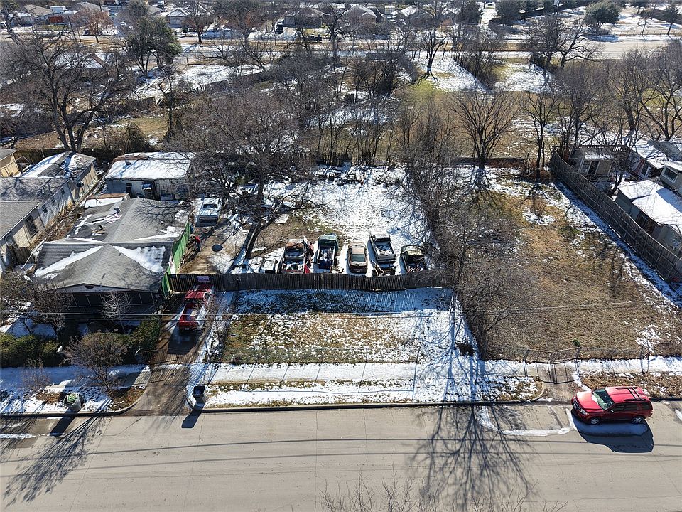 2nd image of 3202 Odessa St