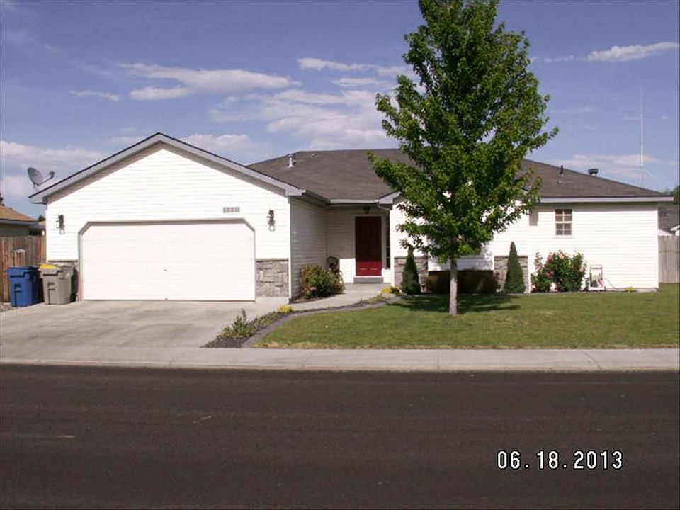 Beautiful upgraded home
