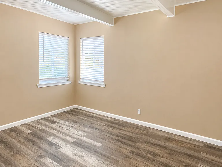 610 Denslowe Dr — Photo 12