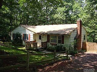 1st image of 8 Dogwood Hollow Ln