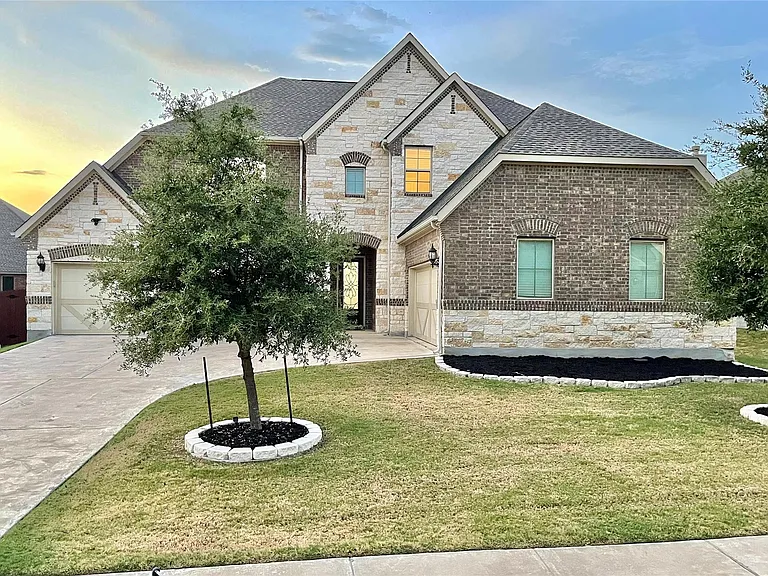 3809 Mineral Dr — Photo 1