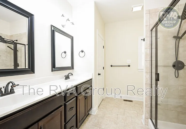 111 Wilkshire Ct — Photo 15