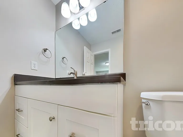 3846 Nuthatcher Dr — Photo 9