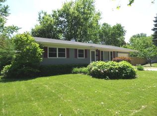 1811 Walnut St, Saint Charles, IL 60174