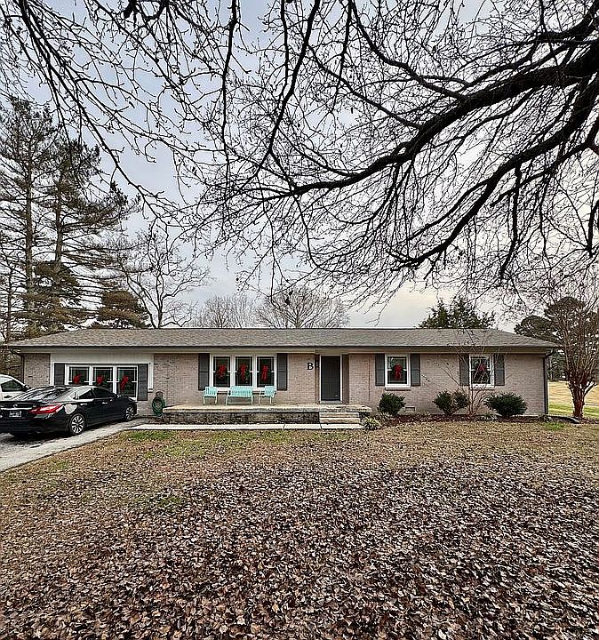 4 Bed 2 Bath Newly Remodeled