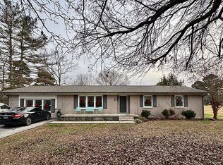 38 Horseshoe Bend Rd, Leoma, TN 38468