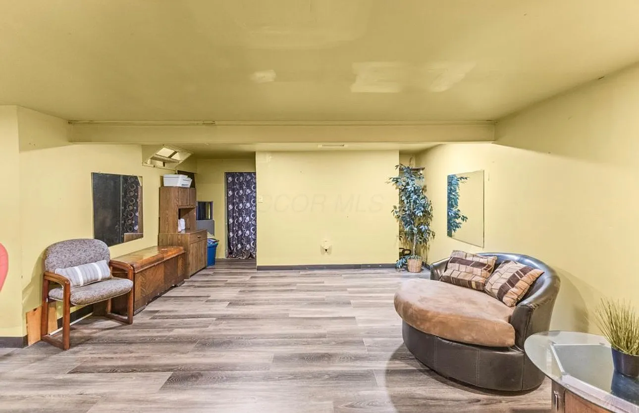 3727 Pendlestone Dr — Photo 4