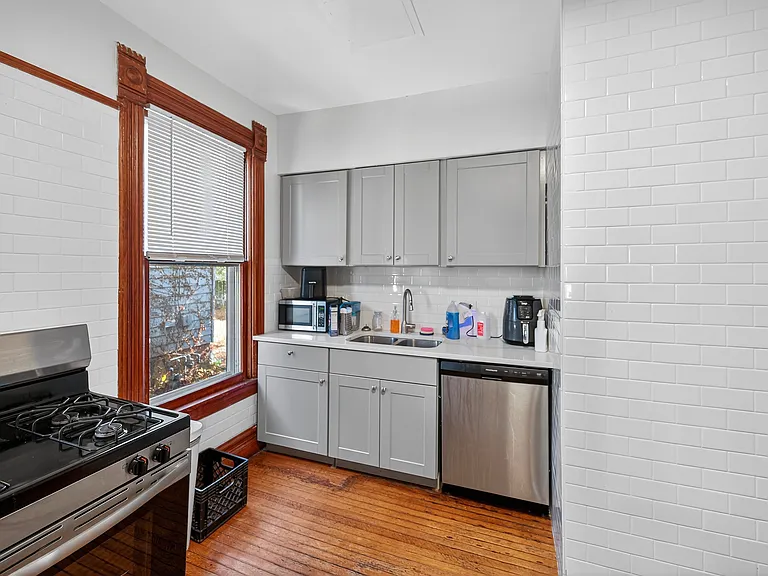 1112 Garnett Pl #1 — Photo 4
