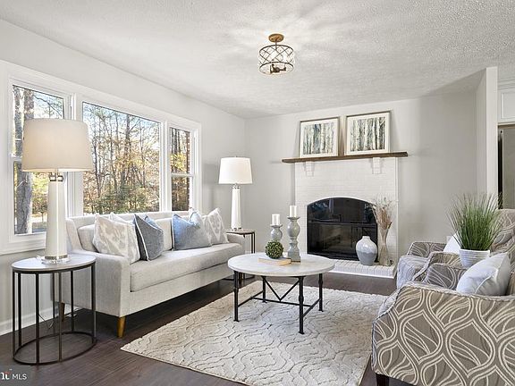 5th image of 26293 Forest Hall Dr