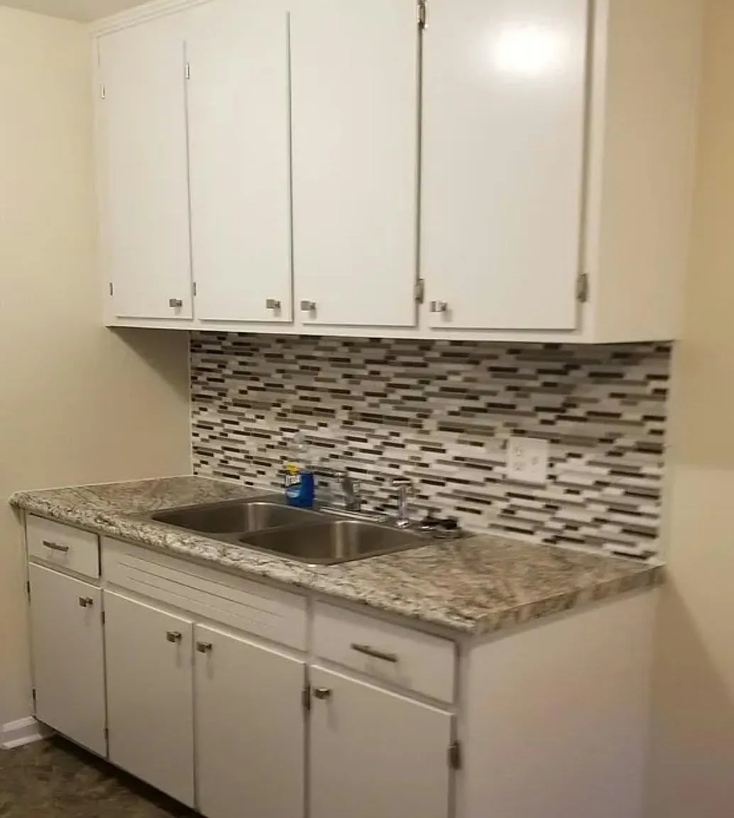 1 bed, 1092 sqft, $1,050 — Photo 2