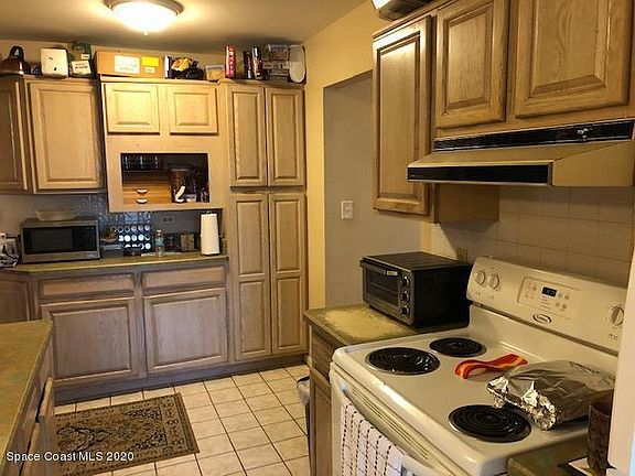 4th image of 1298 Hollywood Dr