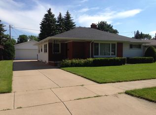 427 E Byrd St, Appleton, WI 54911