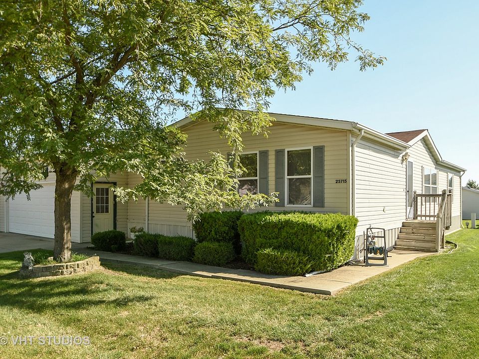 1st image of 25715 Shinnecock Dr