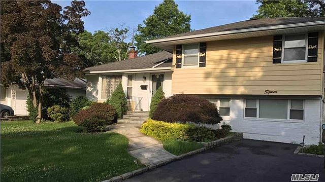 1st image of 15 Hazelwood Dr