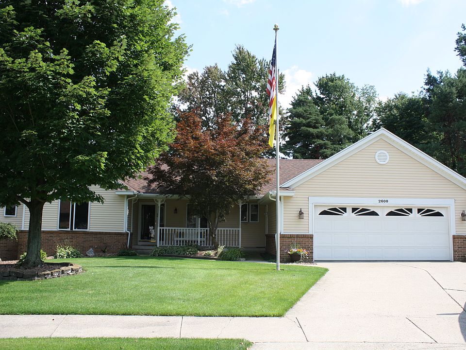 1st image of 2600 Meadowridge Dr SW