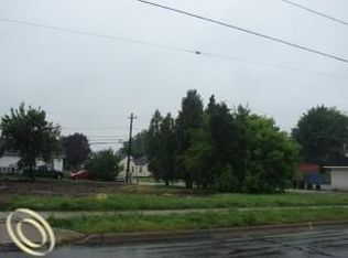 15110 E Nine Mile Rd, Eastpointe, MI 48021