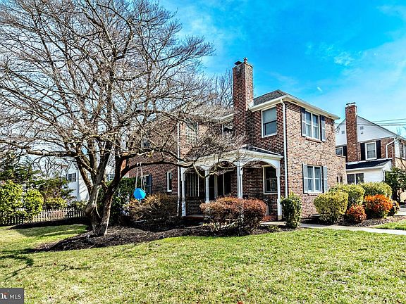5th image of 239 Hopkins Rd