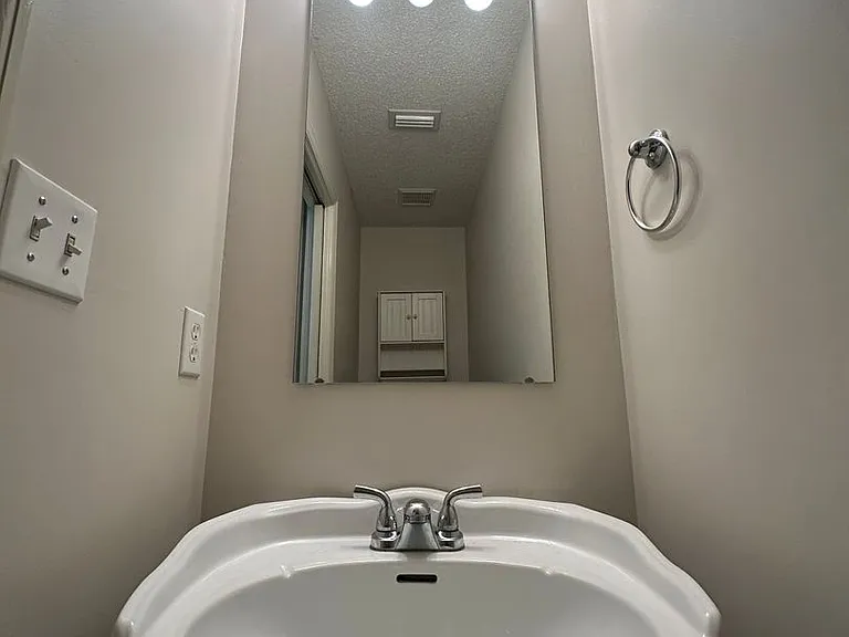 408 Sandy Oak Dr — Photo 6