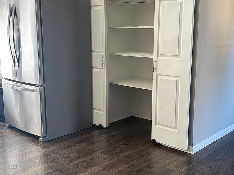 1150 Luke Ave — Photo 8