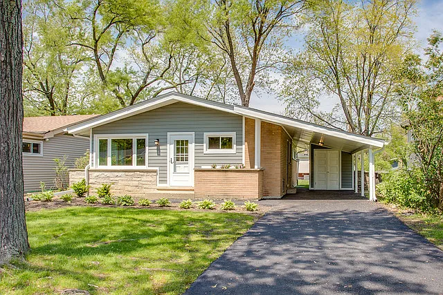 306 Forestway Dr photo 1