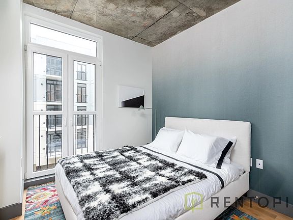 5th image of 340 Evergreen Ave APT 207