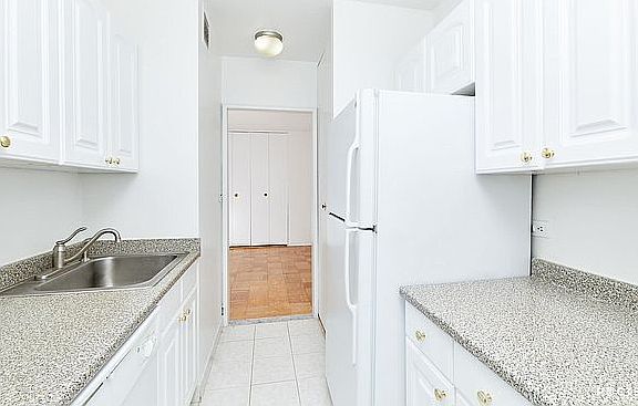 5th image of 345 E 80th St APT 7K