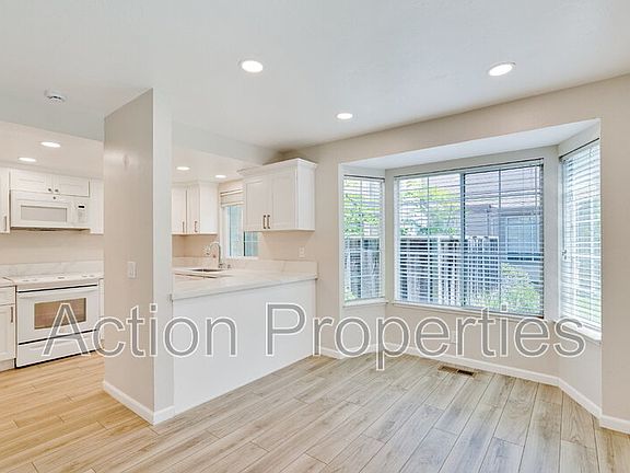 5th image of 2091 San Luis Ave APT 8
