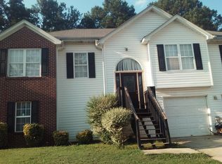 5572 Claridge Cir, Lithonia, GA 30038