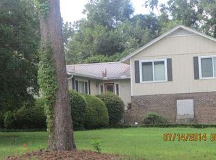 211 Tall Pines Dr, Thomasville, GA 31792