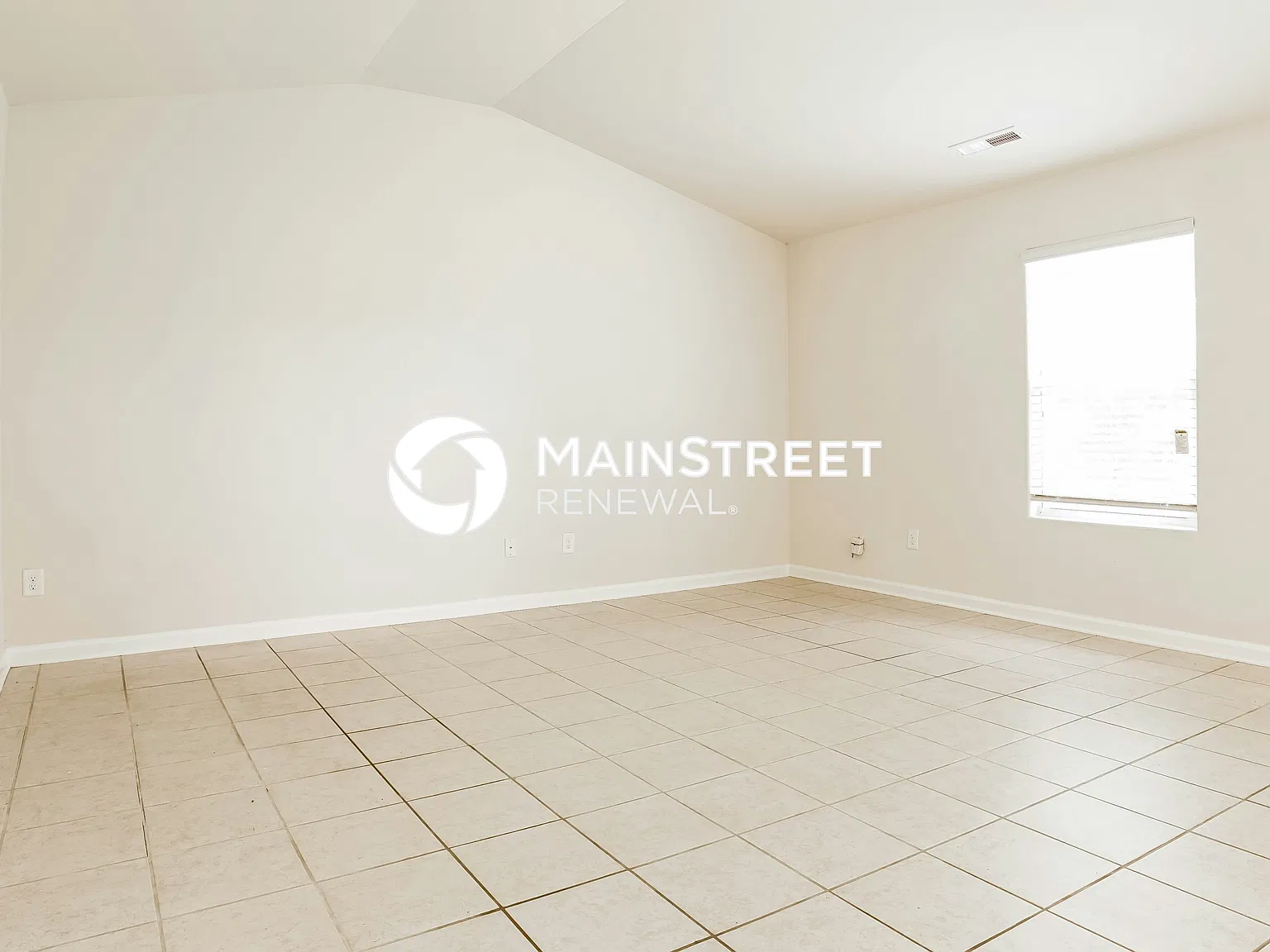 230 Kendall Dr — Photo 3