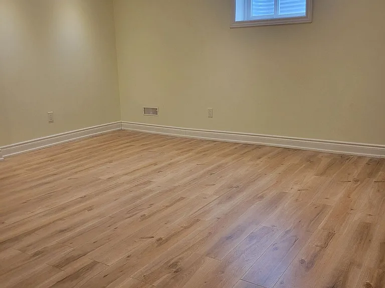 42 Ambleside Cres #LOWER — Photo 15