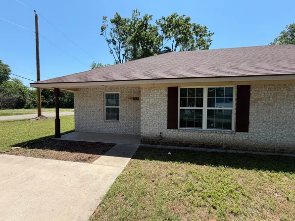 708 Seven Oaks Rd #712, Bonham, TX 75418