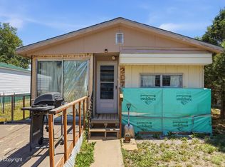 207 1st Ave, Newcastle, WY 82701