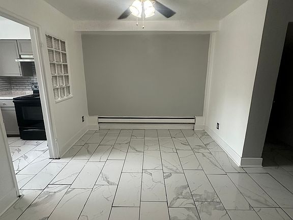 3rd image of 2331 Rustic Rd #8