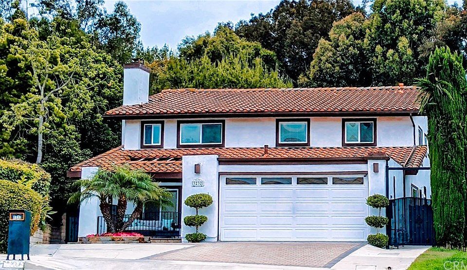 1st image of 3232 Carolwood Ln