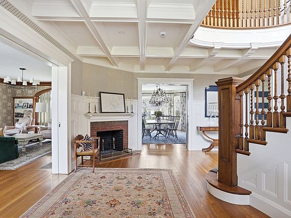 2nd image of 4 Adams St