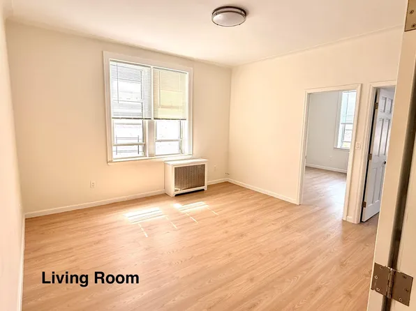 2136 W 6th St, Brooklyn, NY 11223
