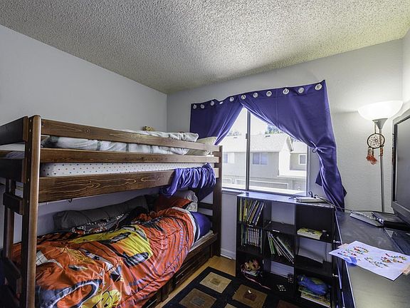 2nd image of 2215 Warfield Way Unit C